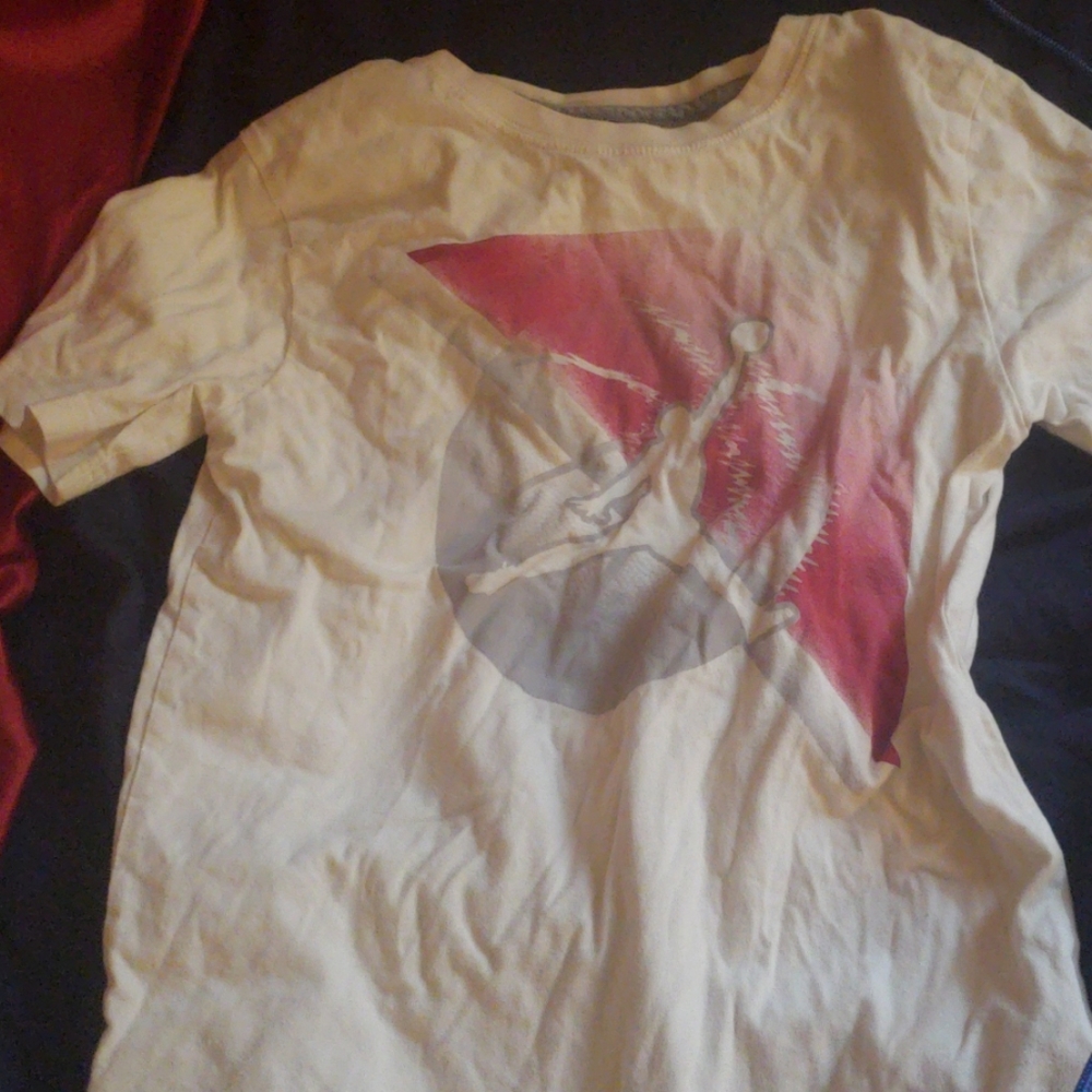 Jordan t shirt medium youth